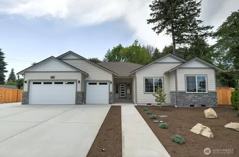 820 Barbara Ln, Centralia, WA 98531