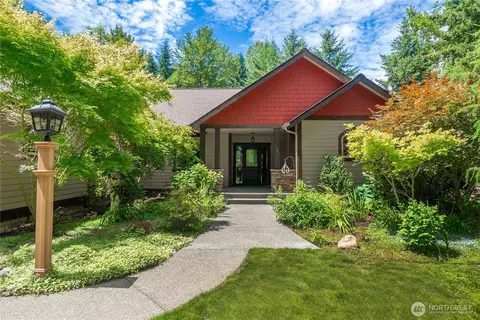 8401 Dawn Hill Dr SE, Olympia, WA 98513