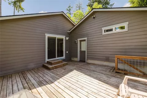 Exterior - 253 E Mountain View Dr, Allyn, WA 98524 photo 5 of 8