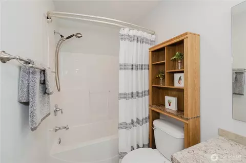 Bath - 253 E Mountain View Dr, Allyn, WA 98524 photo 1 of 4