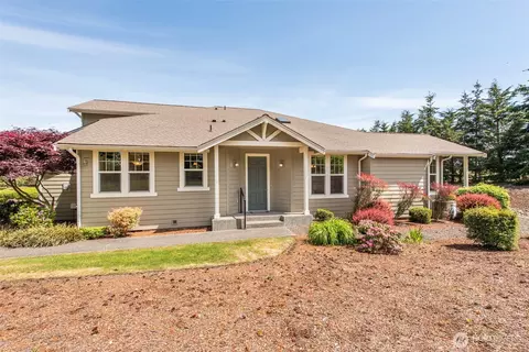 231 Snapdragon Ln, Sequim, WA 98382