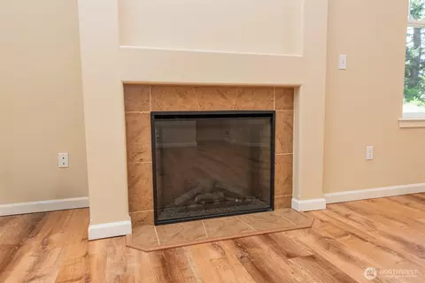 Living - 231 Snapdragon Ln, Sequim, WA 98382 photo 2 of 2