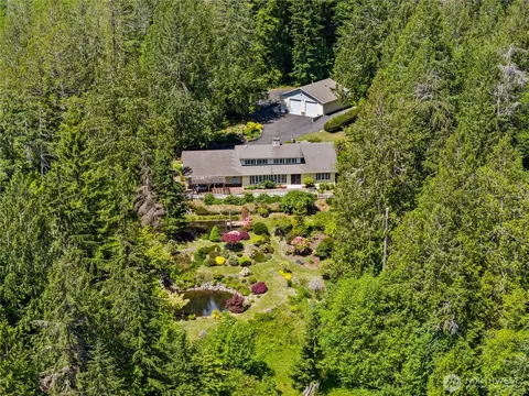28021 N Us Highway 101, Hoodsport, WA 98548