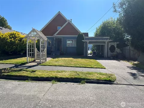 6906 55th Ave S, Seattle, WA 98118