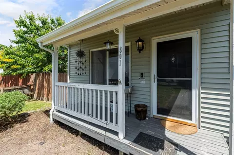 Exterior - 501 Belfair Ct SW, Orting, WA 98360 photo 2 of 9