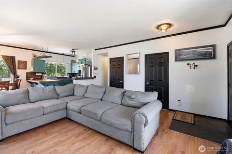 Entry Way - 501 Belfair Ct SW, Orting, WA 98360 photo 1 of 1