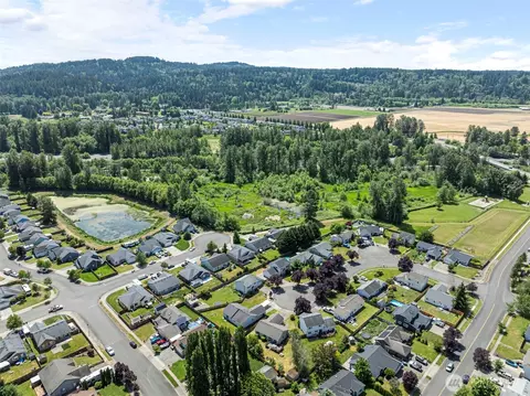 View/Area - 501 Belfair Ct SW, Orting, WA 98360 photo 4 of 6
