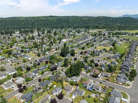 View/Area - 501 Belfair Ct SW, Orting, WA 98360 photo 2 of 6