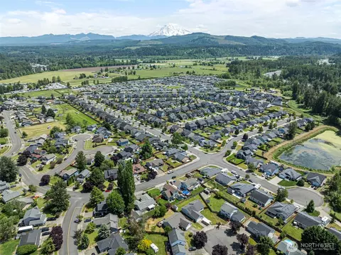 View/Area - 501 Belfair Ct SW, Orting, WA 98360 photo 3 of 6