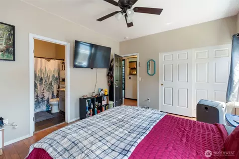 Bedroom - 501 Belfair Ct SW, Orting, WA 98360 photo 4 of 7