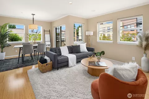 1417 Queen Anne Ave N #212, Seattle, WA 98109