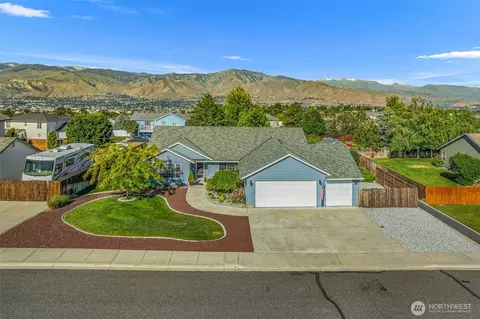 2384 Prairie Dr, East Wenatchee, WA 98802
