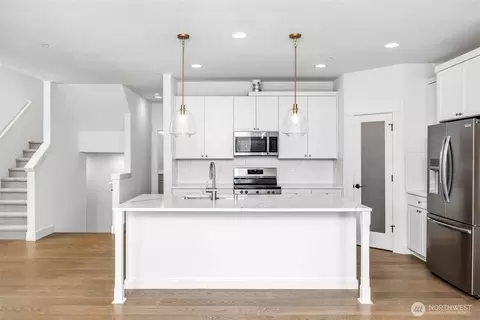 Kitchen - 9 160th Pl SE, Bothell, WA 98012 photo 3 of 3