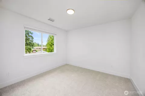 Bedroom - 9 160th Pl SE, Bothell, WA 98012 photo 3 of 9