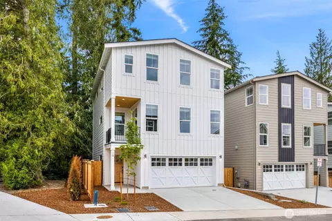 Exterior - 9 160th Pl SE, Bothell, WA 98012 photo 4 of 5