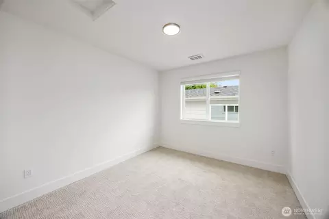 Bedroom - 9 160th Pl SE, Bothell, WA 98012 photo 5 of 9