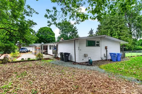 411 Tule Lake Rd S, Tacoma, WA 98444