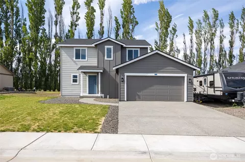 611 N Oak St, Tieton, WA 98947