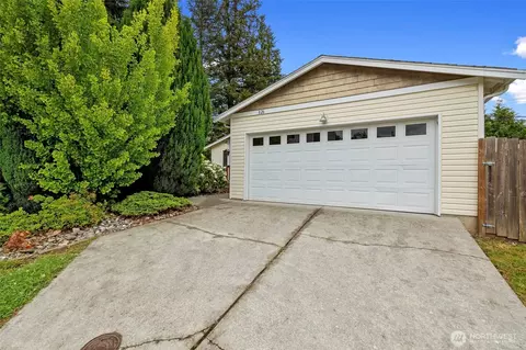 826 Park Cottage Pl, Sedro Woolley, WA 98284