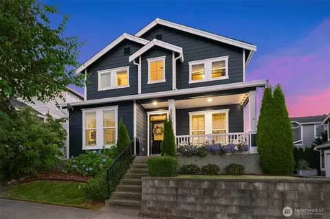 2933 NE Marquette Way, Issaquah, WA 98029
