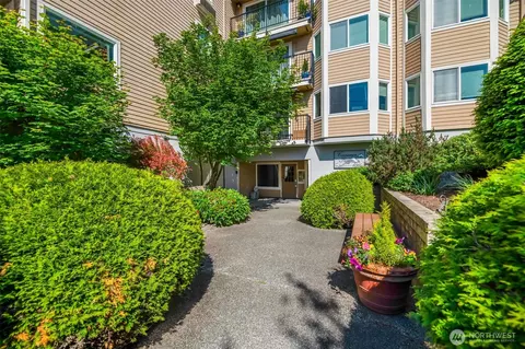 6910 SW California Ave #14, Seattle, WA 98136