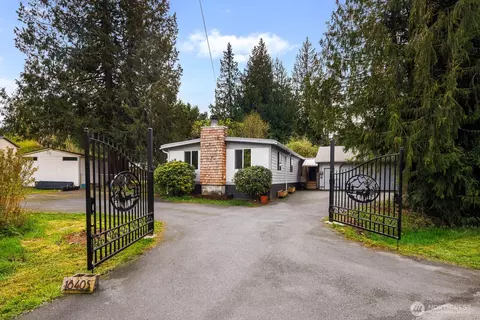 18405 SE 162nd St, Renton, WA 98058