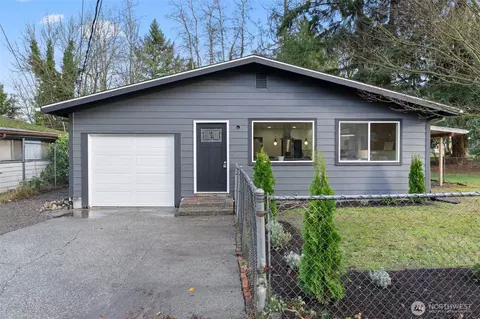 8821 S D St, Tacoma, WA 98444