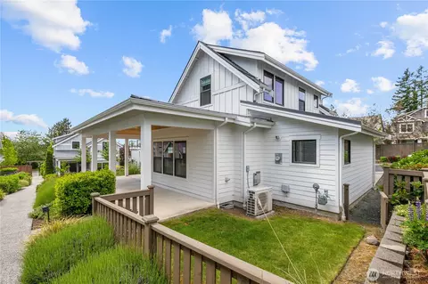 22729 SE 14th Ct, Sammamish, WA 98075