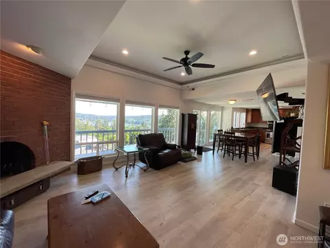 7400 Stinson Ave #303, Gig Harbor, WA 98335
