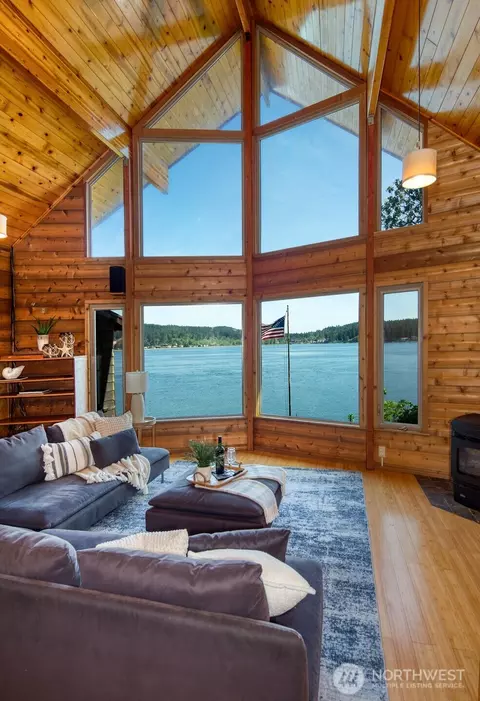 6069 Watauga Beach Dr E, Port Orchard, WA 98366