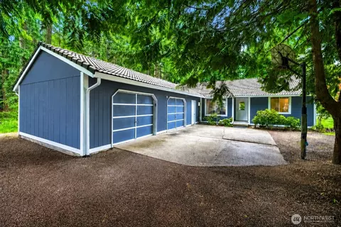 3929 Hoffman Ct SE, Olympia, WA 98501