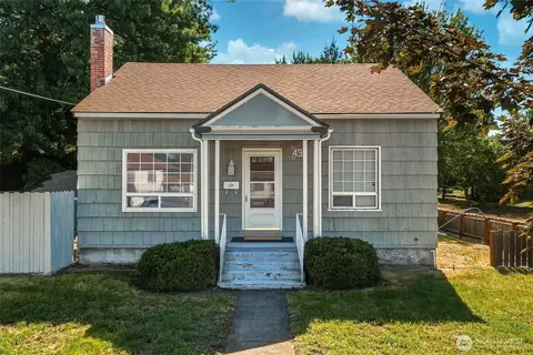 49 S Clinton St, Walla Walla, WA 99362