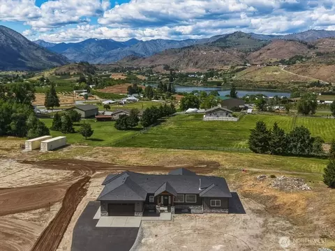 110 Slide View Ln, Manson, WA 98831