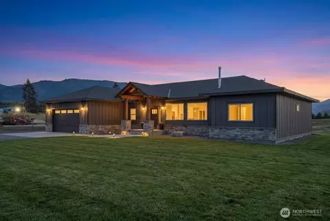 110 Slide View Ln, Manson, WA 98831