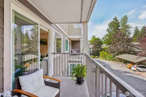 700 Front St S #C206, Issaquah, WA 98027