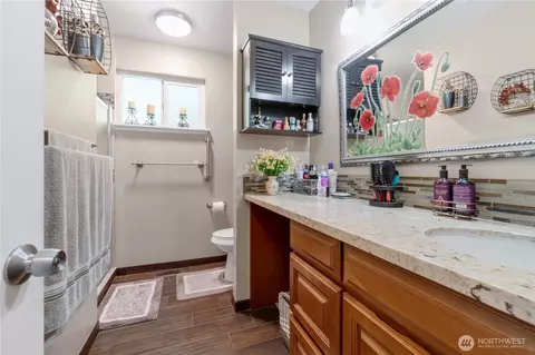 Bath - 1005 185th Street Ct E, Spanaway, WA 98387 photo 1 of 2