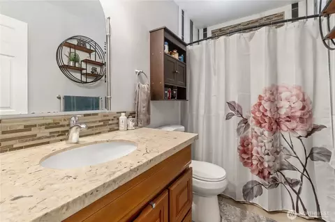 Bath - 1005 185th Street Ct E, Spanaway, WA 98387 photo 2 of 2