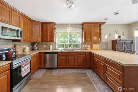 Kitchen - 1005 185th Street Ct E, Spanaway, WA 98387 photo 4 of 4