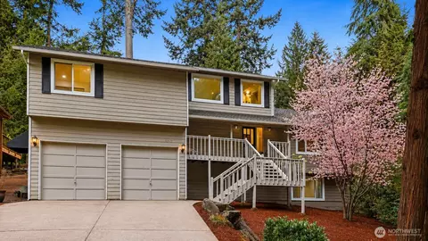 21633 NE 29th St, Sammamish, WA 98074