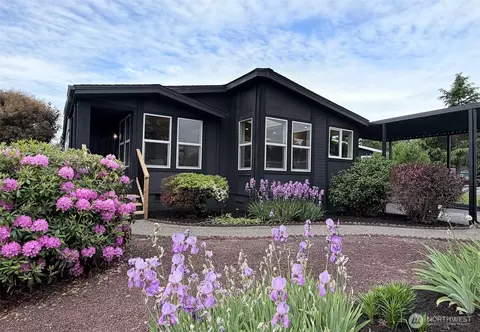 298 Holly Dr #57, Enumclaw, WA 98022
