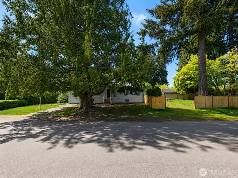 19001 Wallingford Ave N, Shoreline, WA 98133