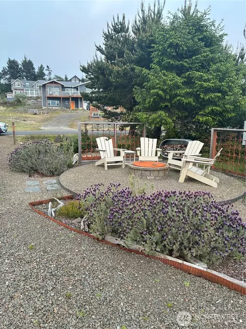 35003 I Pl, Ocean Park, WA 98640