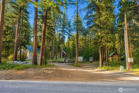 21606 Camp 12 Rd, Leavenworth, WA 98826