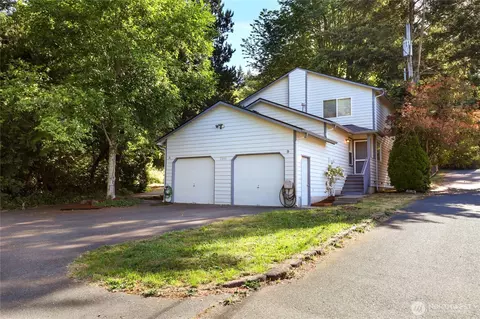 2800 Pine Rd, Bremerton, WA 98310