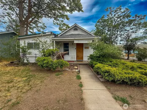 741 5th Ave S, Okanogan, WA 98840