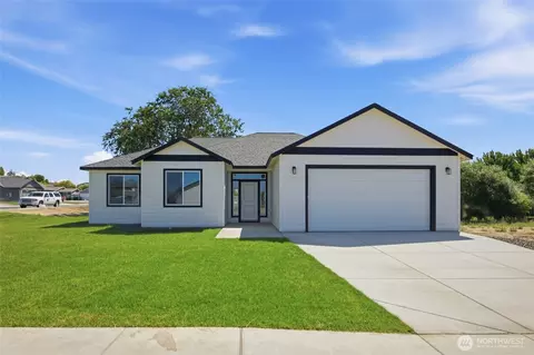 597 Blair Ave NE, Royal City, WA 99357