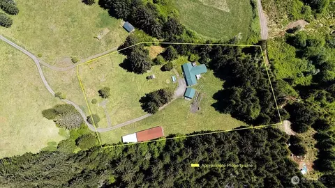 1399 Mora Rd, Forks, WA 98331