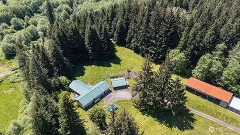 1399 Mora Rd, Forks, WA 98331
