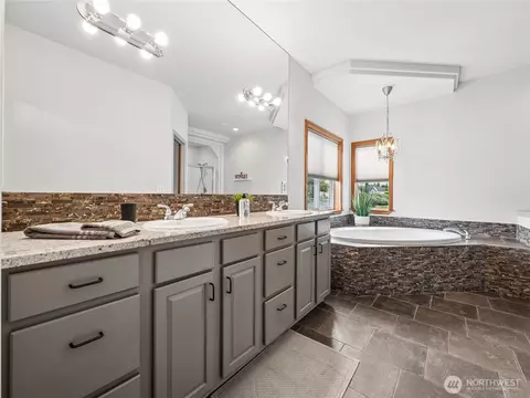 Bath - 15426 148th Avenue Ct E, Orting, WA 98360 photo 2 of 4