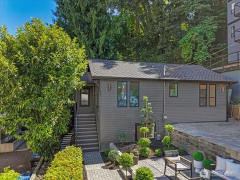 4011 SW Maryland Pl, Seattle, WA 98116